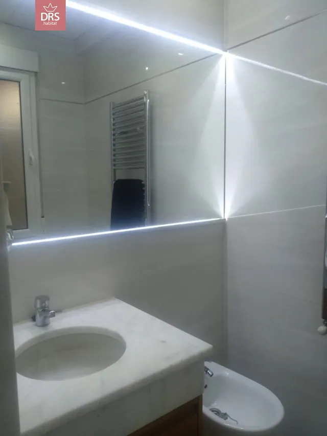 PISO EN PLENO CENTRO, CL MARTINEZ VILLENA AL LADO DEL ALTOZANO — 44