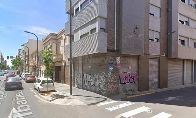 AMPLIO LOCAL COMERCIAL DE 215 M2 EN MASSANASSA, JUNTO A VALE - foto 2