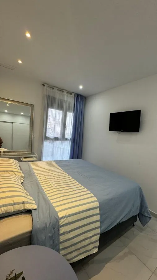 Apartamento 1 habitación 54m² en venta - Estacion de autobuses — 11