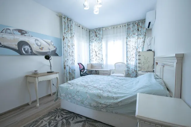 Villa de 4 dormitorios, 3 baños, piscina y jardín en dehesa de campo amor (orihuela costa) — 35