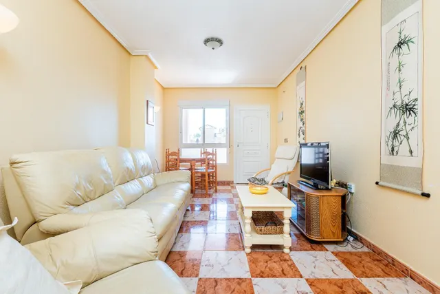 Gran apartamento en orihuela costa: 2 hab, 1 baño — 17