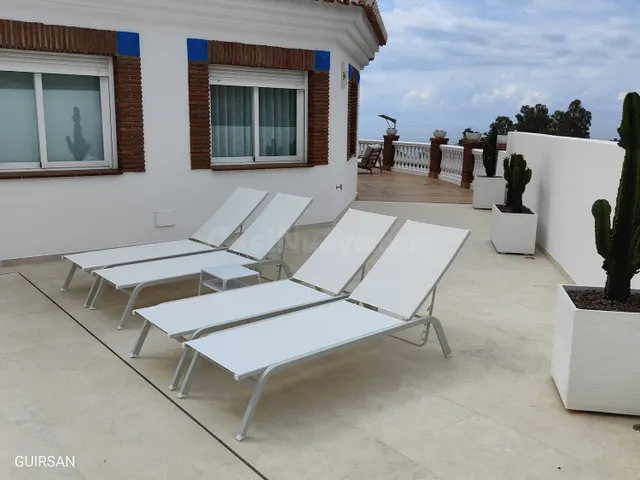 Chalet 3 habitaciones 228m² en alquiler - Cotobro - foto 3