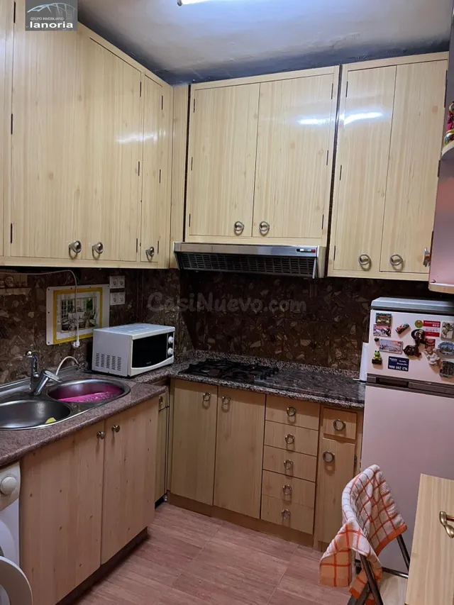 Grupo la Noria Vende Piso de 3 Dormitorios, 1 Baño y Traster - foto 4