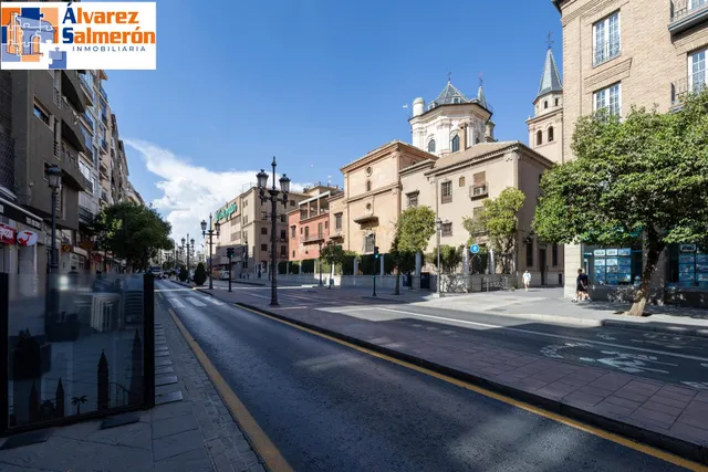 Piso y cochera en venta junto Acera de Darro. — 41