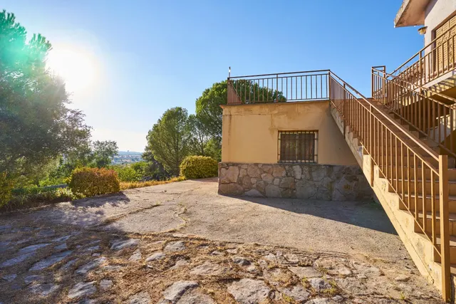 CHALET INDEPENDIENTE EN VENTA — 20
