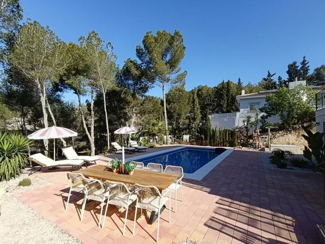 Villa 5 habitaciones 256m² en venta - Zona Pueblo — 6