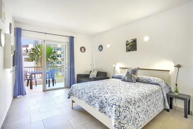 Estudio Reformado con Licencia Vacacional – Alta Rentabilida - foto 4