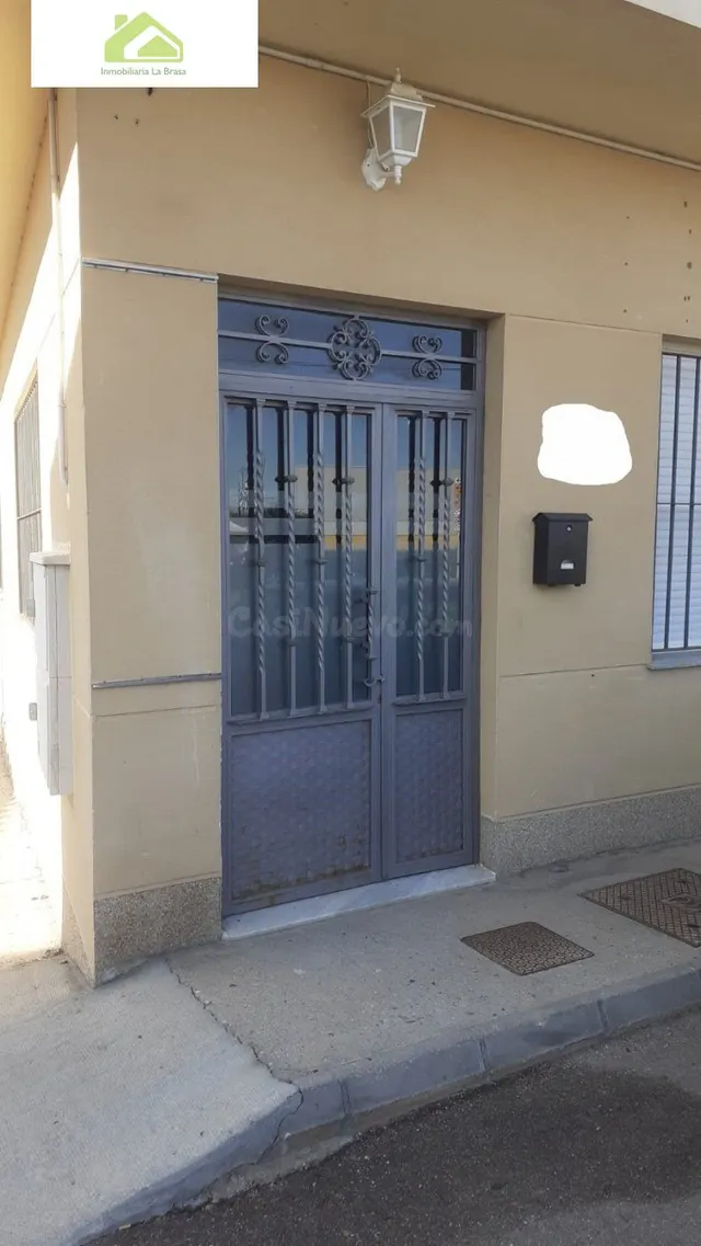 ALQUILER LOCAL EN ROALES (ZAMORA) - foto 5