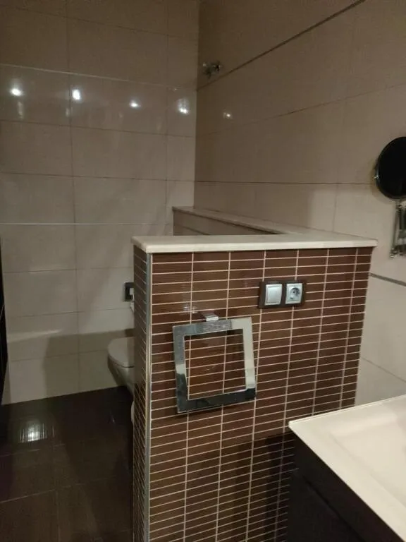 DOS CHALETS  A 100 METROS DE LA PLAYA, RINCON DE LA VICTORIA — 74