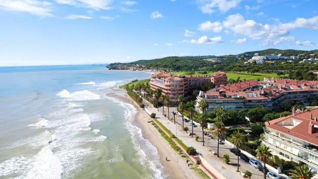 Exclusivo ático dúplex en parc de mar, frente al mediterráneo — 19
