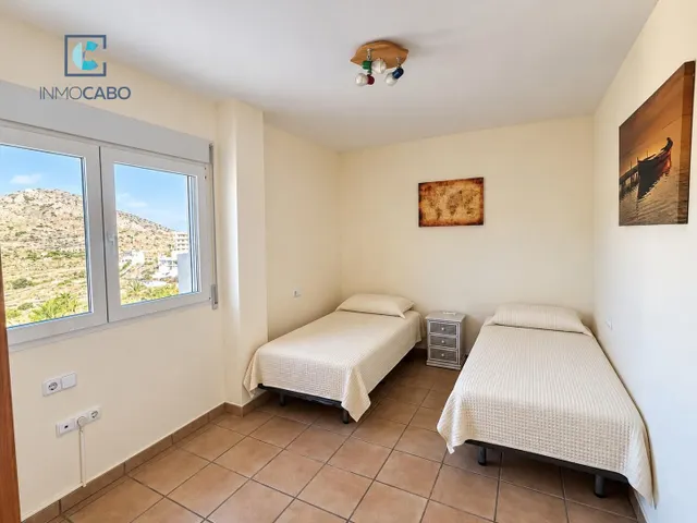 VIVIENDA CON TERRAZA, VISTAS AL MAR Y GARAJE EN LAS ROCALLAS — 19