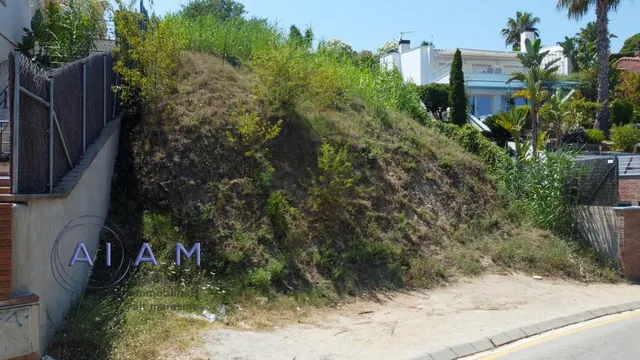 Parcela para construïr una casa de 680m2 con vistas al mar — 7