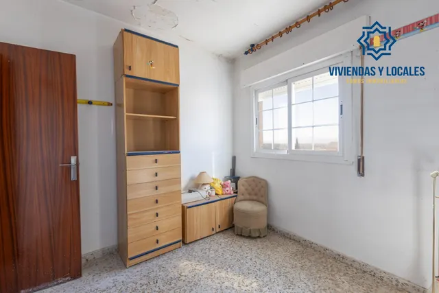 Edificio con gran potencial de inversión en La Zubia — 48