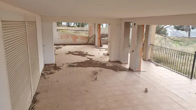Casa independiente a la venta de 645 m2 construidos en el Alto de La Muela. — 4