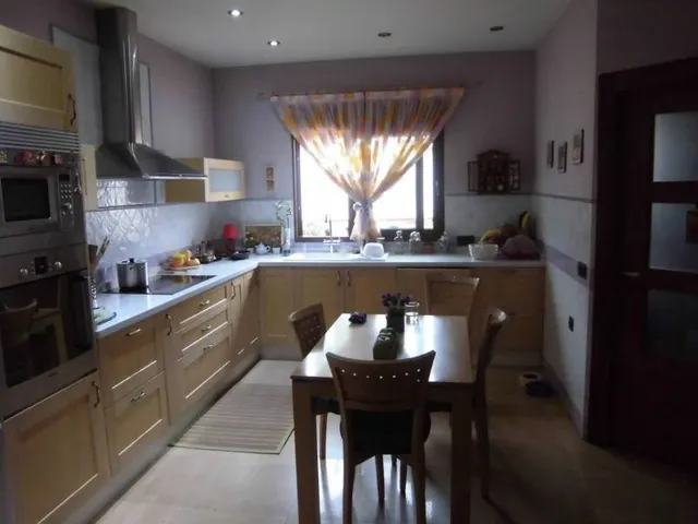 CHALET INDEPENDIENTE EN VENTA EN URB. LA ALCAYNA, AMPLIO, LUMINOSO Y EN PERFECTO ESTADO — 7