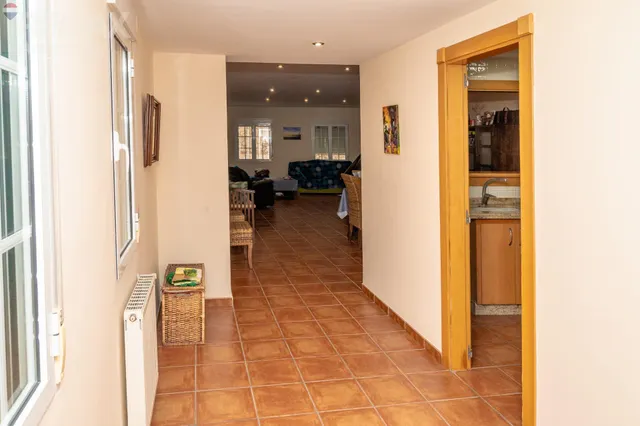 Casa en venta en Alfafara con 562 m2 y gran potencial — 36