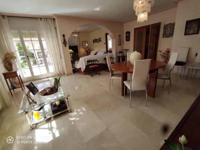 IMPRESIONANTE CHALET EN EL CENTRO DE VENDRELL — 10