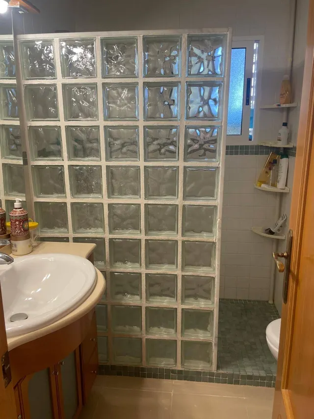 Piso reformado de 3 dormitorios con piscina, cerca de la playa – Santiago de la Ribera. — 16