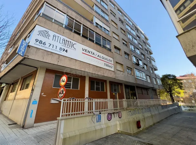 Local comercial 10 habitaciones 700m² en alquiler - Centro U