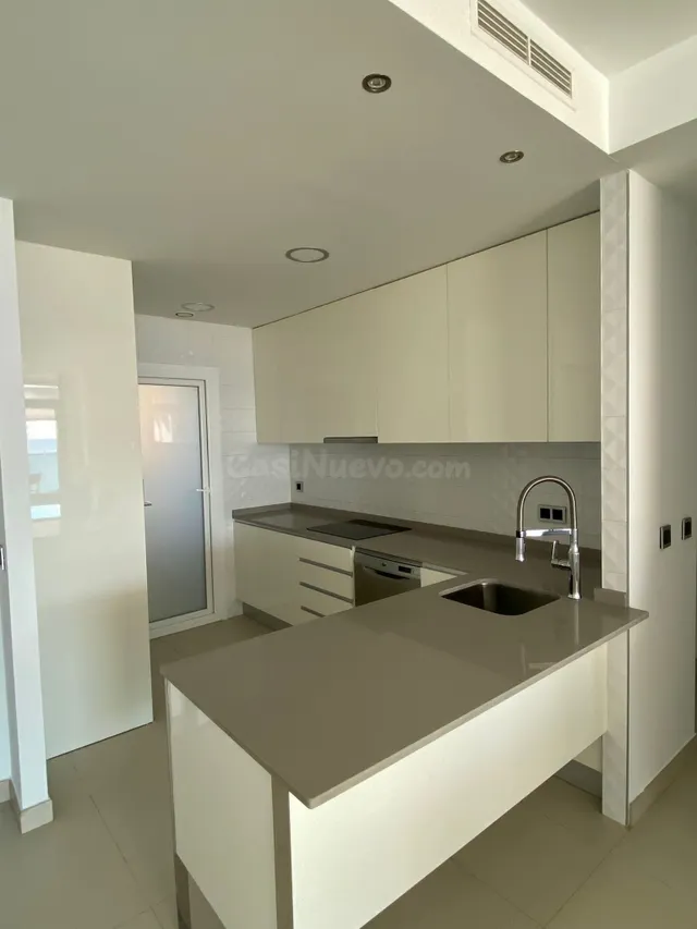 ALQUILER DEL PISO EN PONIENTE, BENIDORM - foto 4