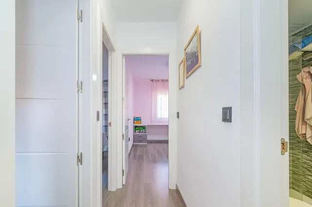 Hijar, Calle Altamira, 3 dormitorios, baño y aseo. — 26