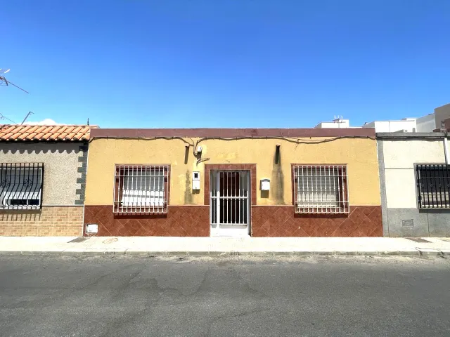 Casa 2 habitaciones 77m² en venta - Centro