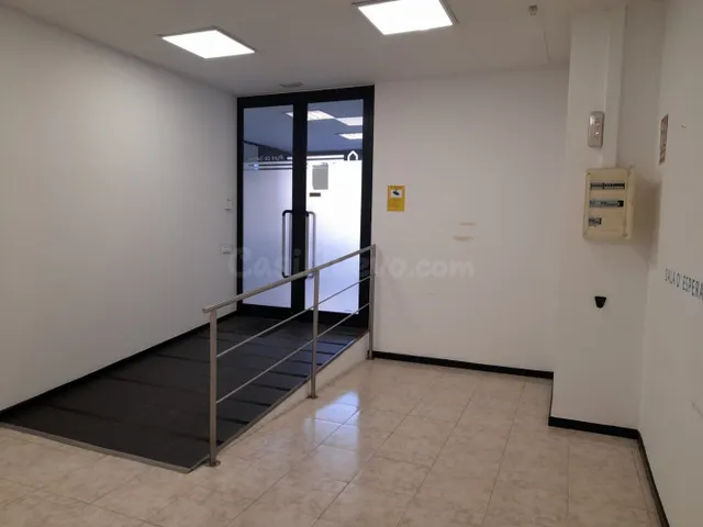 Local comercial situado en el centro de Mataró - foto 2