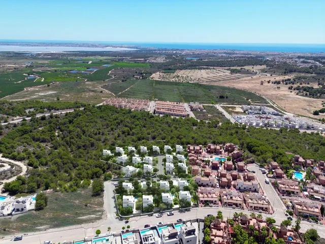 VILLAS DE OBRA NUEVA EN SAN MIGUEL DE SALINAS — 11
