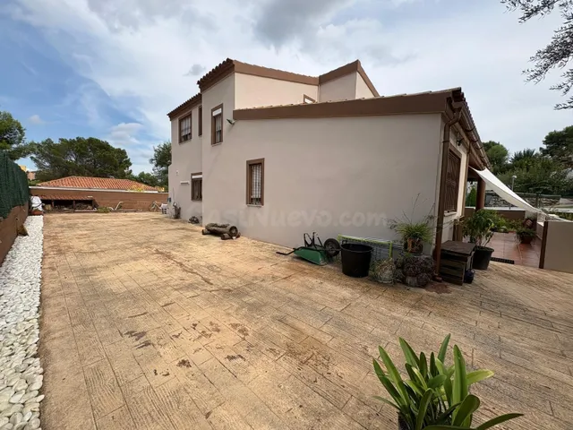 EXCELENTE CHALET EN PERFECTO ESTADO — 4