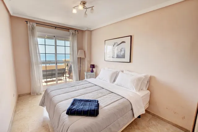 Piso con vistas Panoramicas al Mar y zona centrico al lado de la Playa — 14