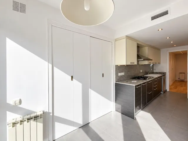 NUEVO PRECIO · Piso en el centro de Alella con terraza al sur, piscina, parking y trastero — 27