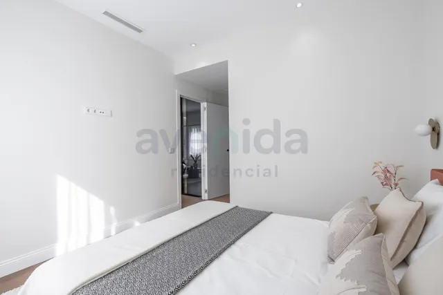 Exclusiva vivienda exterior en tercera planta — 32