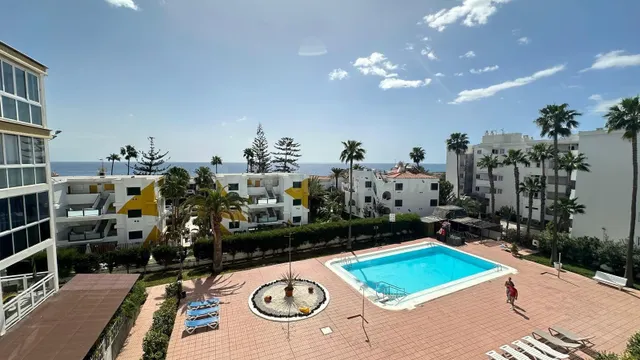 Apartamento de 2 habitaciones con balcón, vistas al mar, en  - foto 2