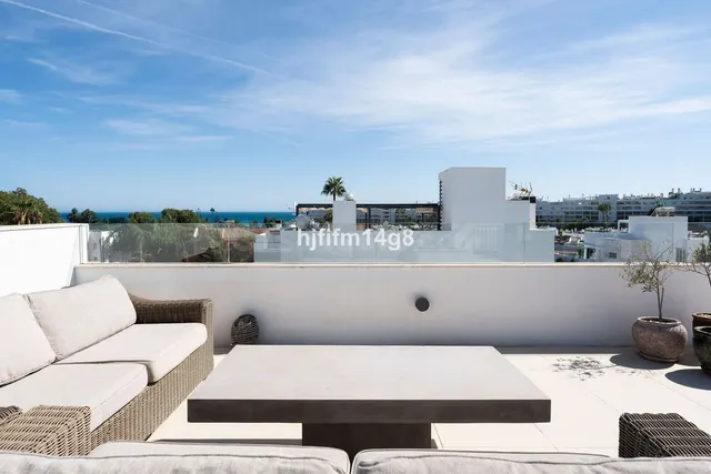 Chalet 5 habitaciones 250m² en venta - Marbella — 5