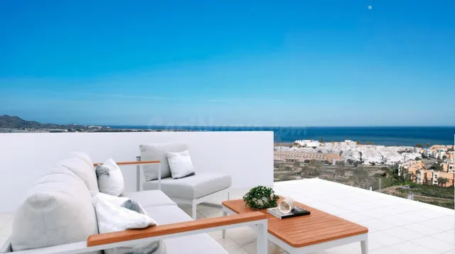 Miramar Hills: Tu Refugio Mediterráneo con Vistas Espectacul