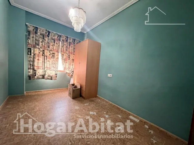 Espacio y luminosidad con infinitas posibilidades en este amplio piso exterior con balcón y trastero — 19
