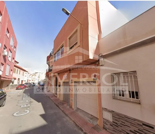CASA EN CL EL ALMENDRO EN ALMERIA - foto 2