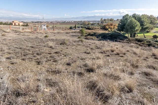 Solar urbanizable en el Campo de Golf, Las Gabias. — 8