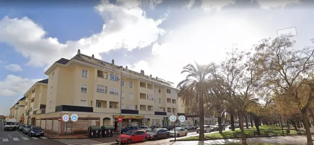 Plaza de Garaje en venta en Jardines del Guadiana — 2