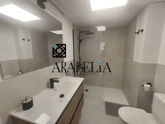 ¡Espectacular piso con LICENCIA TURÍSTICA, garaje y trastero en el CENTRO! — 12