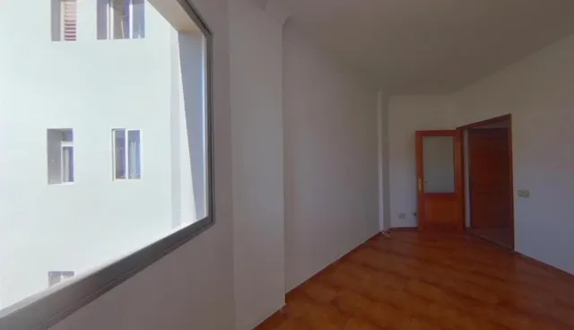 Piso en la Avenida José Mesa y López — 20