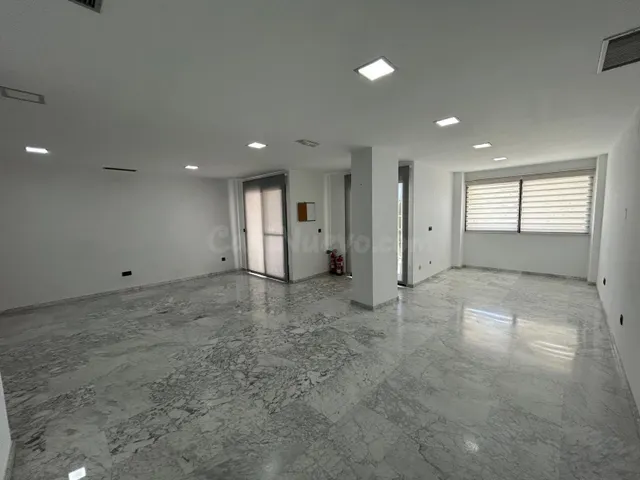 Oficina en edificio notarias - foto 3