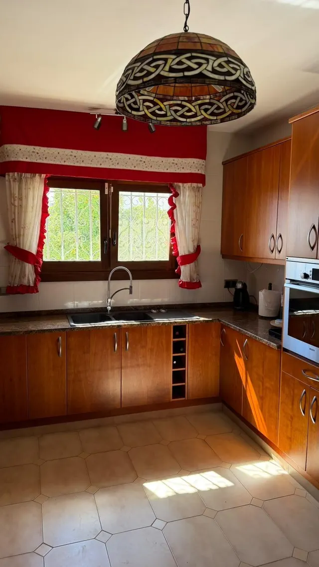 Chalet independiente con gran jardín y piscina en Mont-roig del Camp — 14