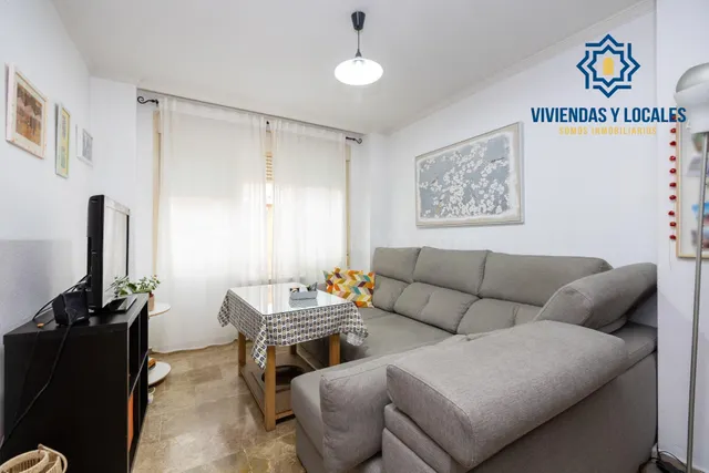 Piso de dos dormitorios en Sanders, en urbanización privada con piscina, pistas de padel, plaza de garaje y trastero — 4