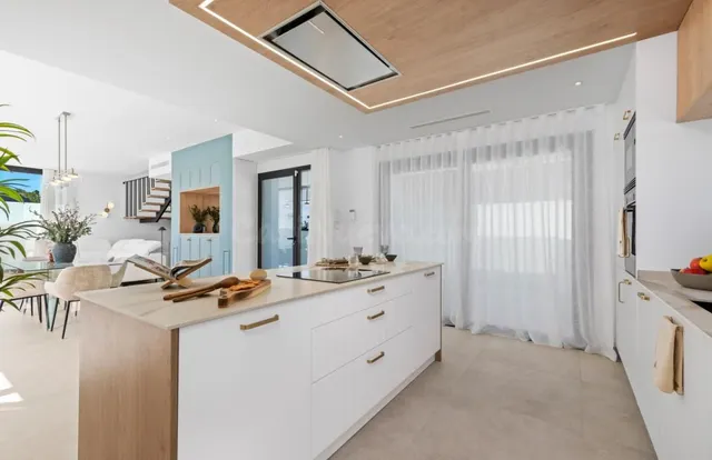 Villa 3 habitaciones 311m² en venta - Casco urbano — 25