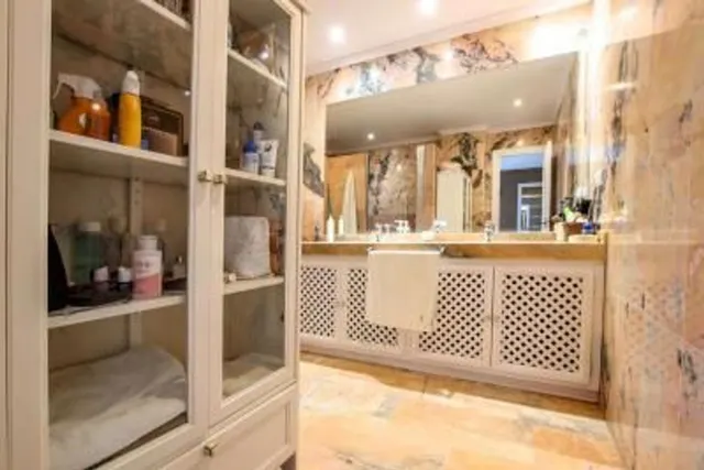 Lujoso apartamento en planta baja en Puerto Banús, Marbella — 11