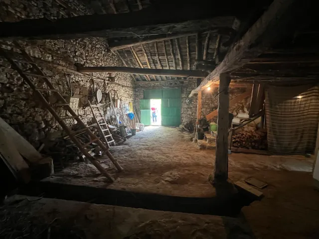 CASA — 28
