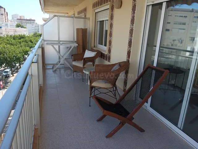 Apartamento en alquiler de temporada en Playa de Gandia - foto 4