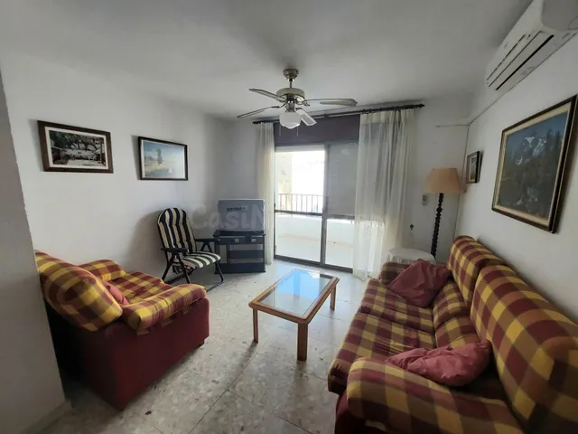 Piso de 4 dormitorios con garaje en la Fuente de Mojácar - foto 4