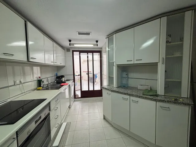 GRAN PISO EN ALQUILER EN ZONA DE MERCADO CENTRAL — 8